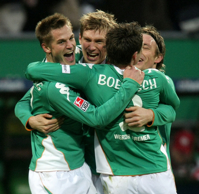 ブレーメン ドルトムントに2-0で勝利