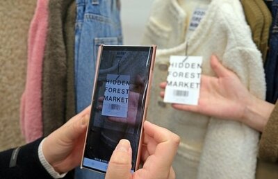 試着・QR撮影・決済で配送…韓国の百貨店「手ぶらショッピング」