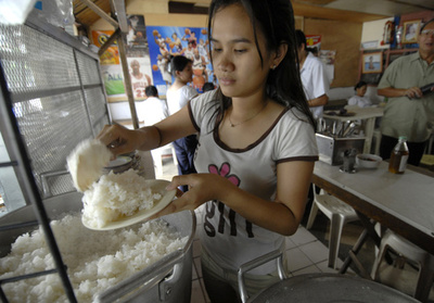 「コーヒーメーカー」で炊飯、コメのヒ素含有量が大幅減 研究