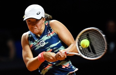 シフィオンテク21連勝、ポルシェGP準決勝進出