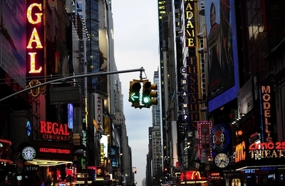 グーグルマップにリアルタイムで最適ルート示す機能が登場