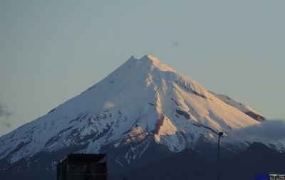 NZ雪山で邦人男性ら遭難死、悪天候で下山できず