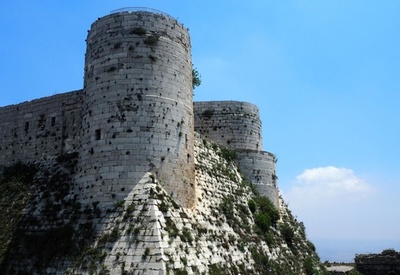 シリア内戦を耐え抜いた十字軍の城、再び観光客に門戸