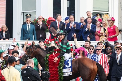 ミスティックダンがケンタッキーダービー優勝 フォーエバーヤング3着