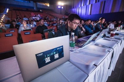 「速い、正確、厳しい!」 AI審査員が登場、杭州のプログラミング競技会