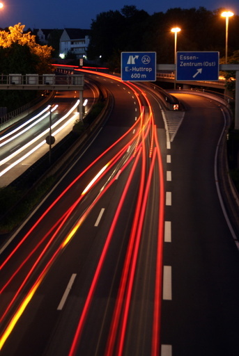 独高速道路「アウトバーン」、外国人利用者から通行料徴収へ