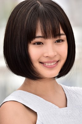 【写真特集】『海街diary』上映、綾瀬さんらレッドカーペットに カンヌ 【写真特集】『海街diary』上映、綾瀬さんらレッドカーペットに カンヌ
