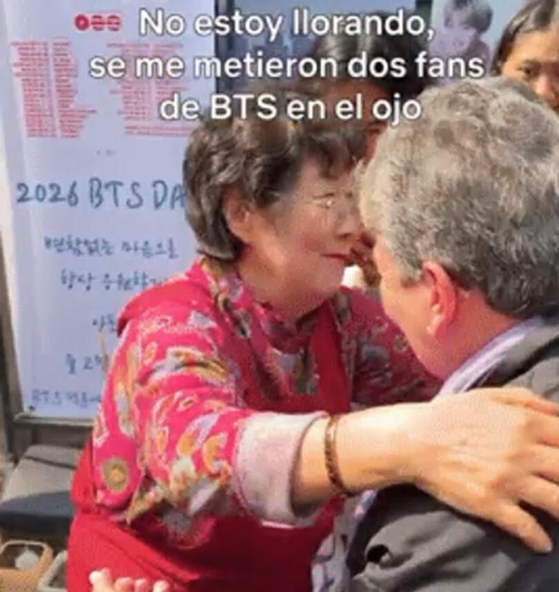 韓国を訪れたコロンビア人ファンが食堂の店主と抱き合い涙を流す＝ソーシャルメディア投稿映像 (c)news1