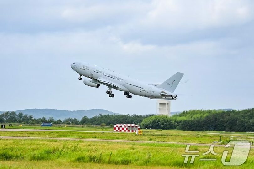 韓国空軍が運用するKC-330多目的空中給油輸送機＝韓国空軍提供(c)news1