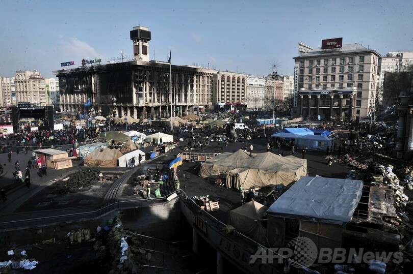 ヤヌコビッチ前大統領に逮捕状、ウクライナ