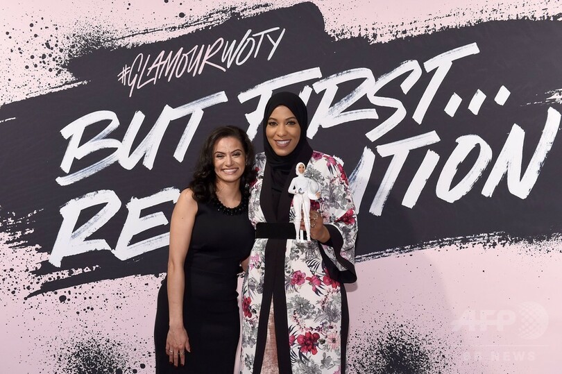 バービーにヒジャブ姿の人形が登場、米国の五輪選手がモデルに