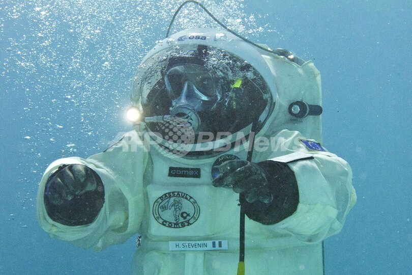 宇宙飛行士の潜水訓練、無重力を疑似体験