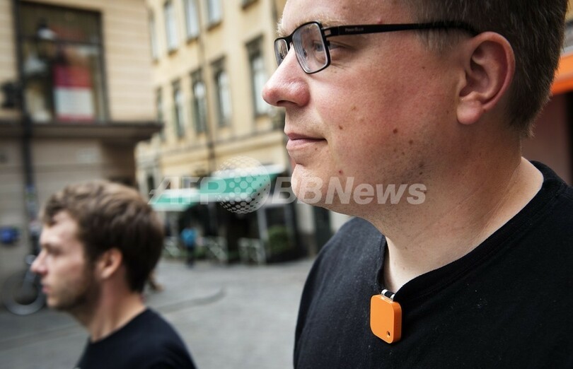 30秒ごとに「人生を記録」するカメラ、プライバシーに疑問も