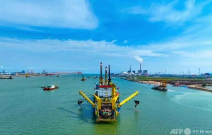 中国が独自に建造した初の超大型自航式カッターション浚渫船、平陸運河の建設に投入