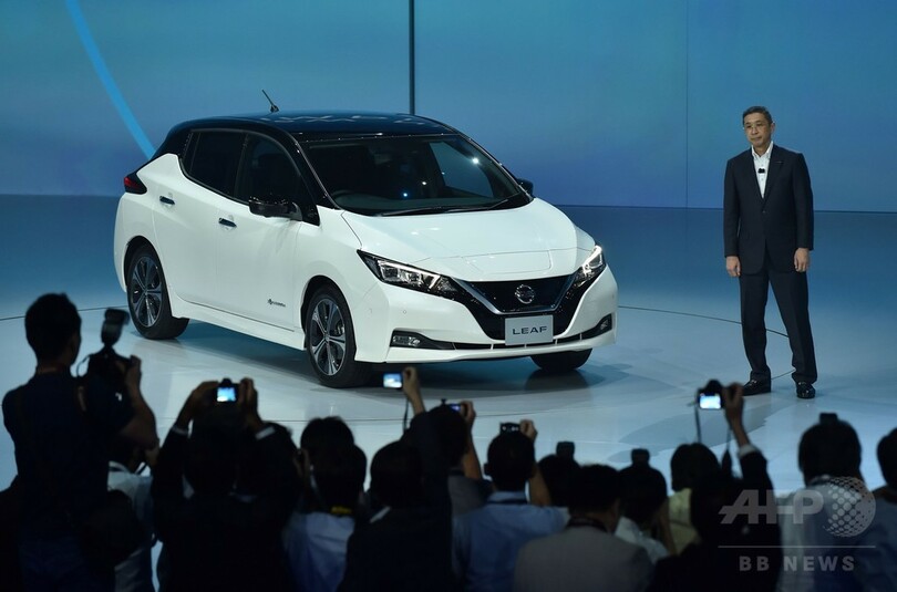 日産、新型「リーフ」お披露目 千葉