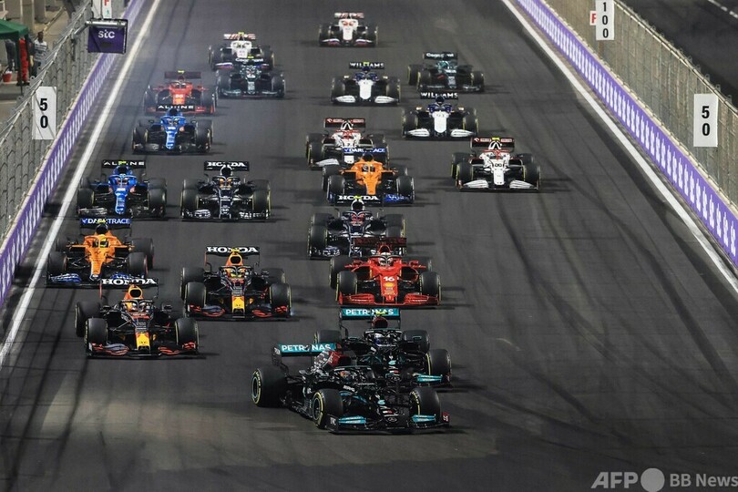 ハミルトンがサウジGP制す フェルスタッペンと同点で最終戦へ