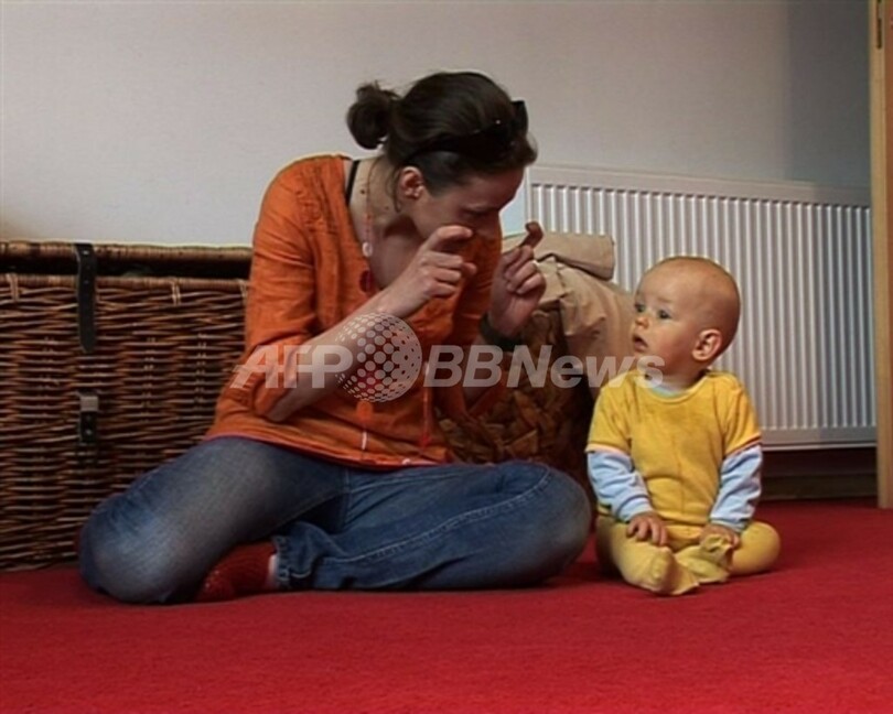 動画 赤ちゃんと手話で会話 ベビーサイン が世界に拡大中 写真1枚 国際ニュース Afpbb News