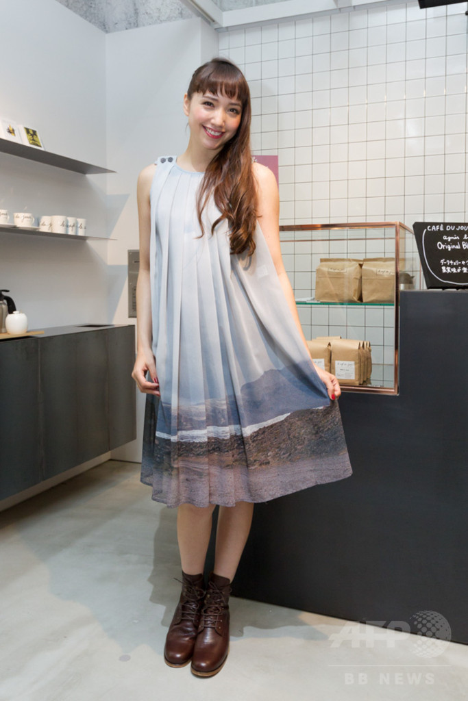 「アニエスベー」銀座店オープニングに豊田エリー登場