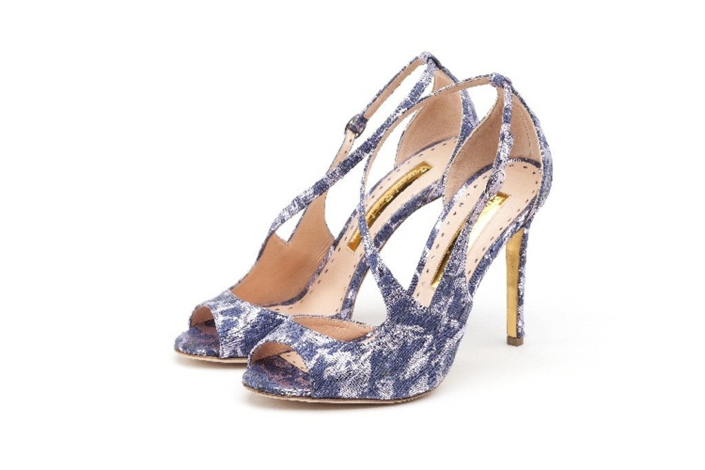 モードな花嫁に向けた「ルパート・サンダーソン」ハイヒール