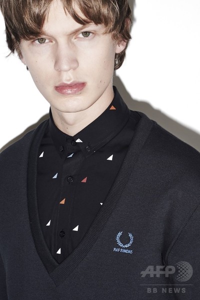 「Raf Simons×Fred Perry」2015秋冬コレクション28日発売開始