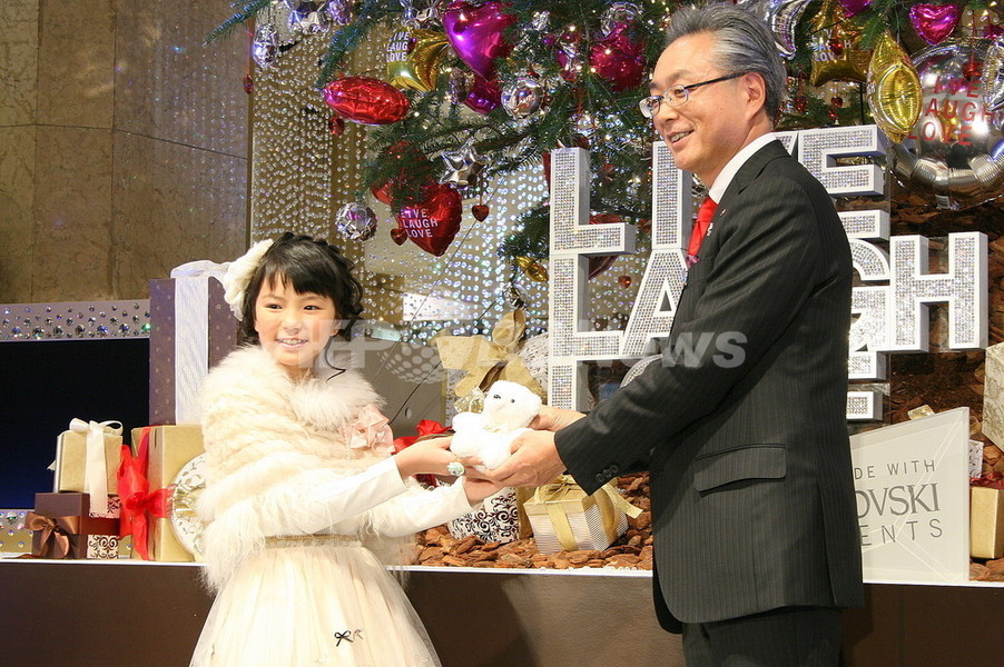 髙島屋×スワロフスキー、クリスマスプロモーション25日まで