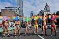 台湾の台北で開催されたプライド・パレードの参加者（2019年10月26日撮影）。(c) Sam YEH / AFP