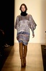 米ニューヨーク市内で発表された「BCBG マックス・アズリア」15/16年秋冬コレクション（2015年2月12日撮影）。(c)AFP/Getty Images/Frazer Harrison