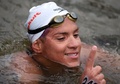 第16回世界水泳選手権、オープンウオーター女子25キロメートル決勝。優勝を喜ぶアナ・マルセラ・クーニャ（2015年8月1日撮影）。(c)AFP/ROMAN KRUCHININ