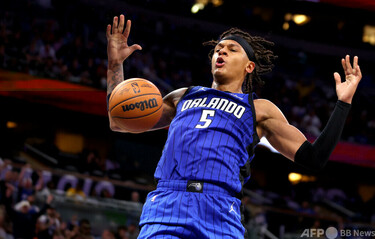 マジックのバンケロがNBA新人賞受賞 写真1枚 国際ニュース：AFPBB News