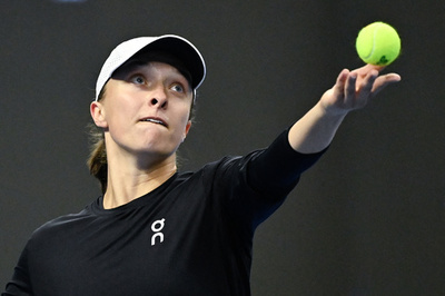 シフィオンテクがガウフ下す 無敗で4強へ前進 WTAファイナルズ