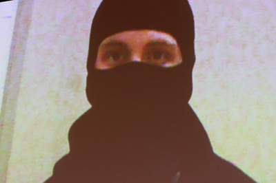 カナダ警察、ISに忠誠の男射殺 車内で爆発物起爆