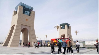 コルガス・一秒で国境を越える街・中国