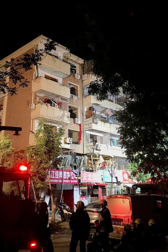 集合住宅で花火爆発、3人死亡 中国・天津