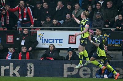 マンC、3部レイトン・オリエントに苦戦も逆転勝ち FA杯