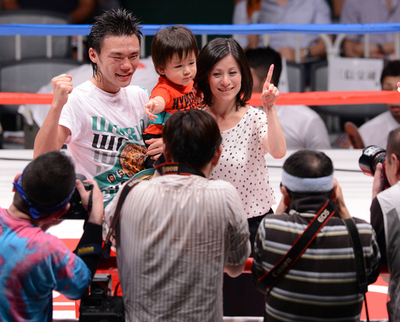 五十嵐がWBC世界フライ級王座を獲得