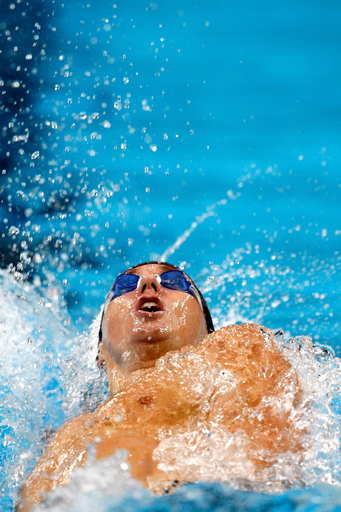 ピアソル 200メートル背泳ぎで世界タイ記録