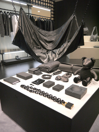 「アレキサンダー ワン」日本初の旗艦店、10月に青山にオープンへ