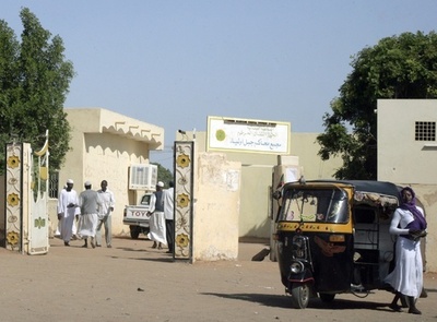 スーダン当局、ヒジャブ着用拒否の女性を訴追 有罪ならむち打ち刑