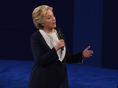 米大統領選ヒラリー氏勝利「確実」で早くも払い戻し アイルランドのブックメーカー