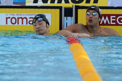 古賀と入江が男子100メートル背泳ぎ決勝進出、世界水泳