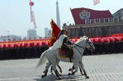 【写真特集】故金日成主席の生誕100年を祝う軍事パレード、北朝鮮