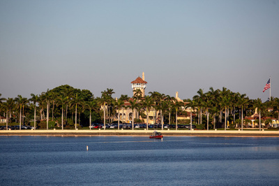 トランプ氏別荘付近で警察とカーチェイス、検問所突破した女を逮捕 米フロリダ州