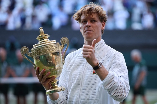 【写真特集】ウィンブルドン選手権、男子シングルス歴代優勝選手 2000年以降