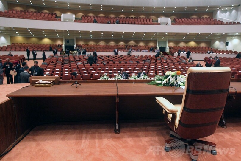 イラク議会初招集、混乱し議長選出に至らず