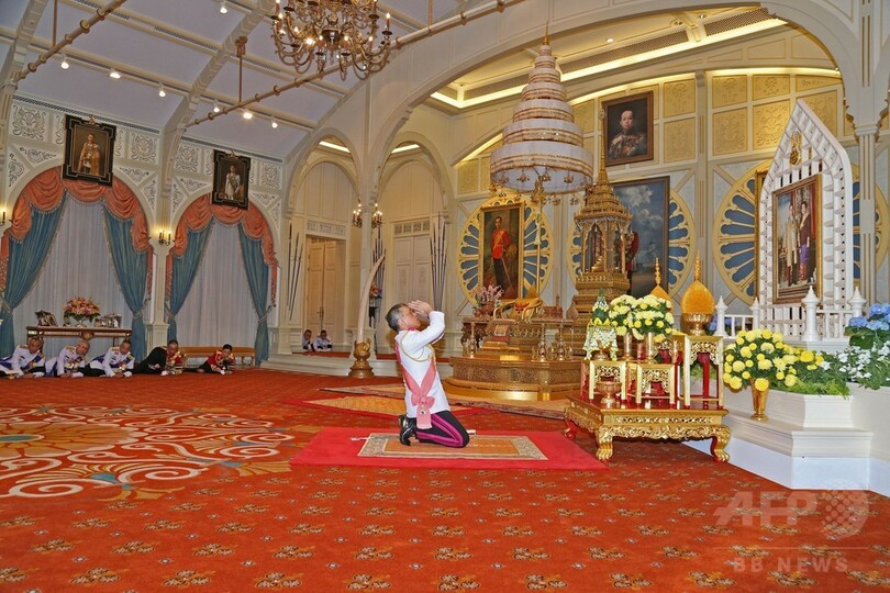 タイ、ワチラロンコン皇太子が新国王に即位