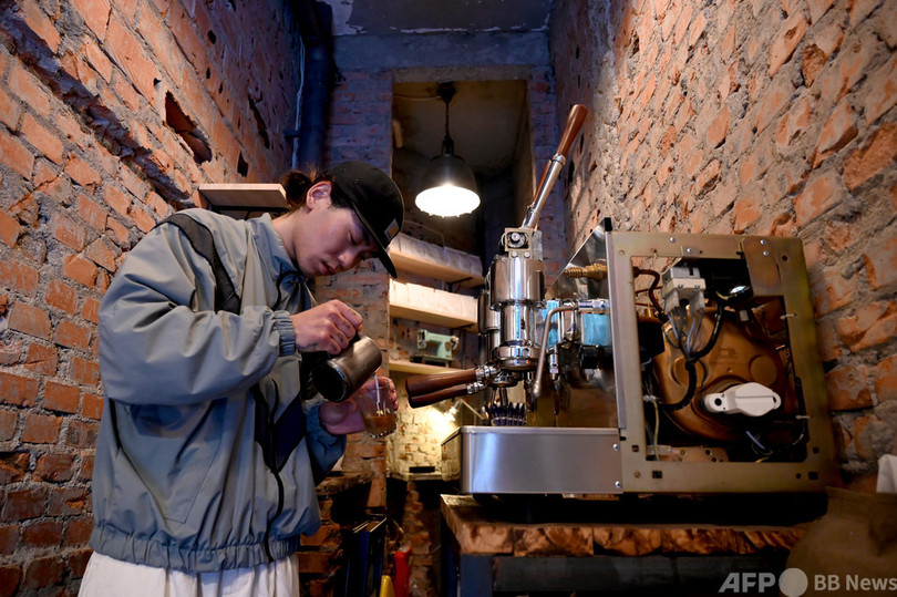 「自分を喜ばす消費」の象徴 中国で広がるコーヒー文化