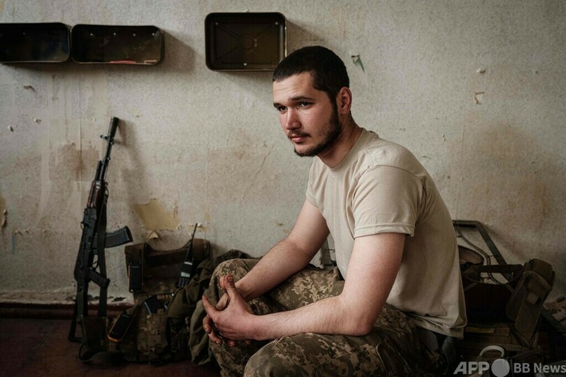 疲弊した前線部隊、つかの間の安息 ウクライナ東部