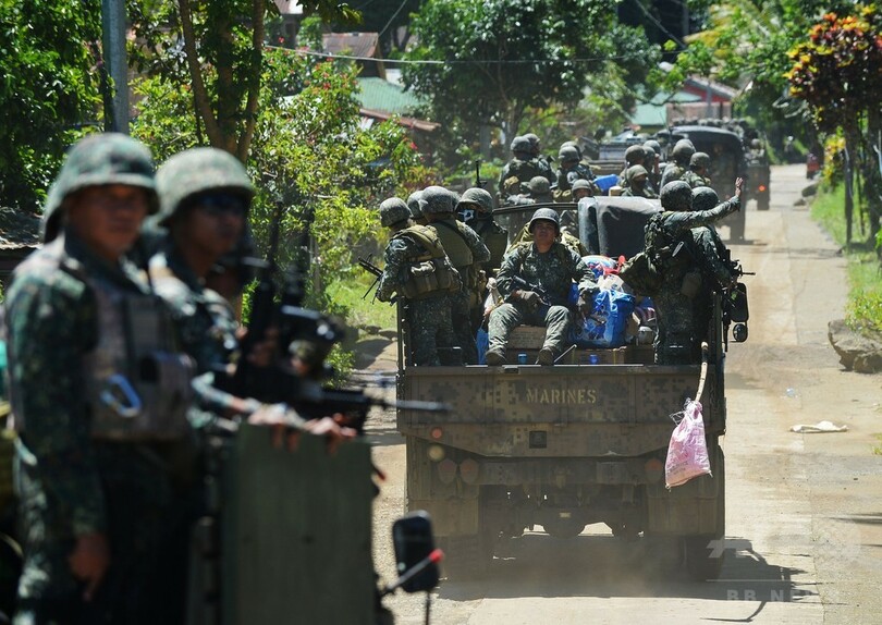 中国、フィリピンに銃器8億円相当を提供 IS系過激派との戦闘支援