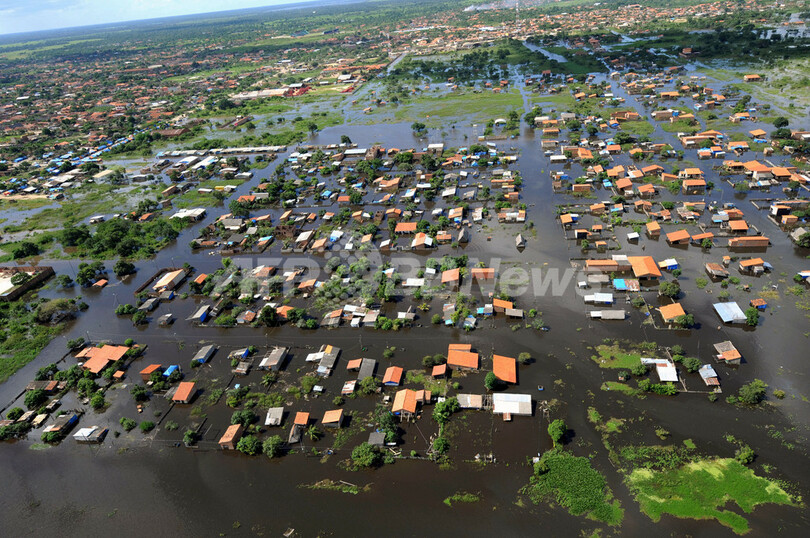 ボリビアの洪水死者、51人以上に
