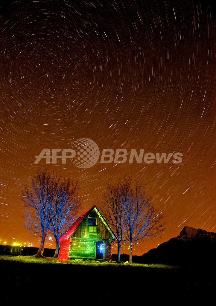 満点の星に見守られるログハウス、スロバキア